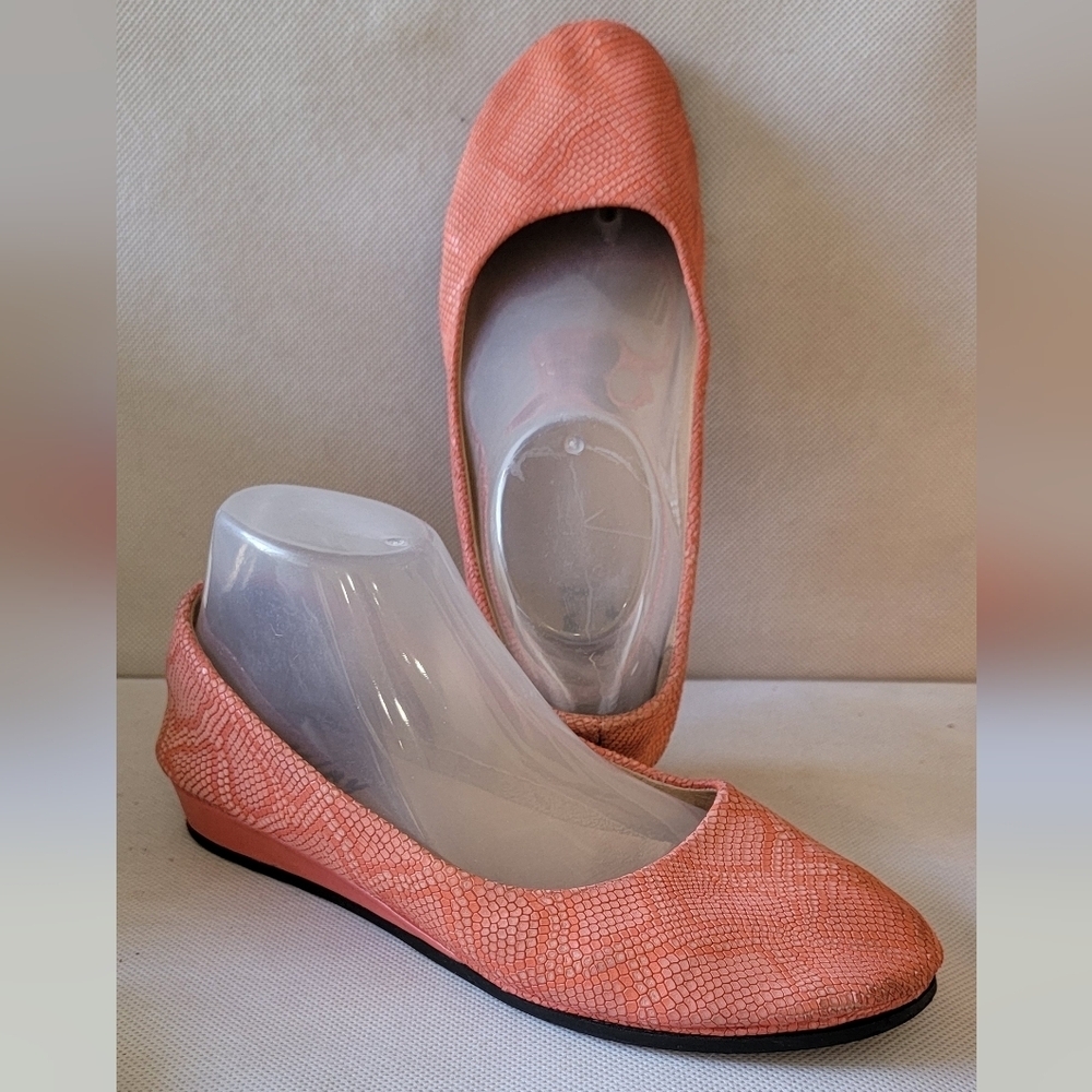 FRENCH SOLE - FS/NY CORAL SLIP ON FLATS (sz 9.5)